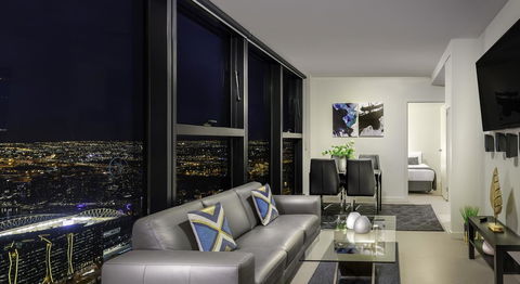 Melbourne SkyHigh Apartments - Accommodation Bookings 16