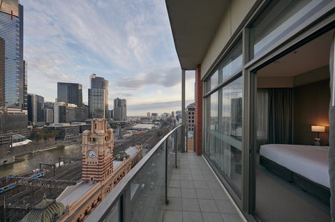 DoubleTree By Hilton Melbourne - Accommodation Bookings 23