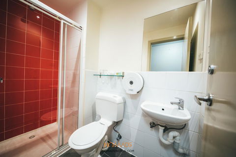 Nomads Melbourne Backpackers - Accommodation Bookings 17