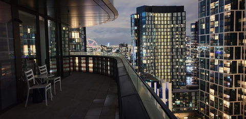 Best Views On Collins - Accommodation Bookings 24