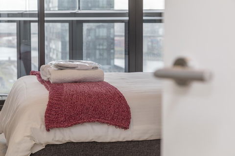 Best Views On Collins - Accommodation Bookings 32