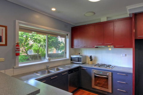 Jacaranda House - Accommodation Bookings 4