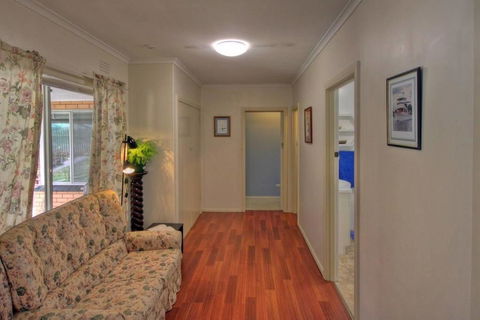 Jacaranda House - Accommodation Bookings 5
