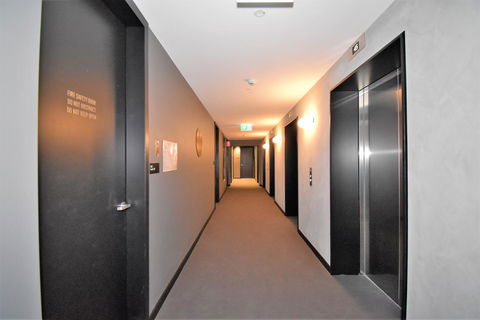 Melbourne Empire Apartments - Accommodation Bookings 12