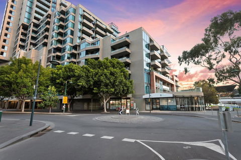 Waterfront Melbourne Apartments - Accommodation Bookings 21