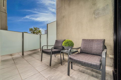 Waterfront Melbourne Apartments - Accommodation Bookings 30