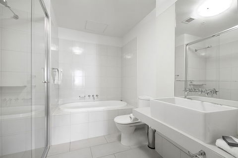 Waterfront Melbourne Apartments - Accommodation Bookings 5