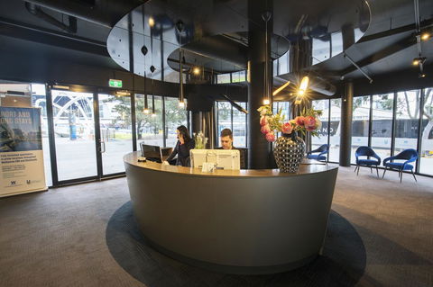 Waterfront Melbourne Apartments - Accommodation Bookings 6