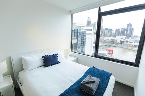 Waterfront Melbourne Apartments - Accommodation Bookings 28