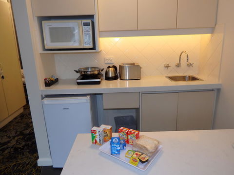 City Limits Hotel Apartments - Accommodation Bookings 20