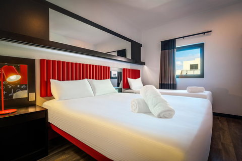 Essence Hotel Carlton - Accommodation Bookings 15