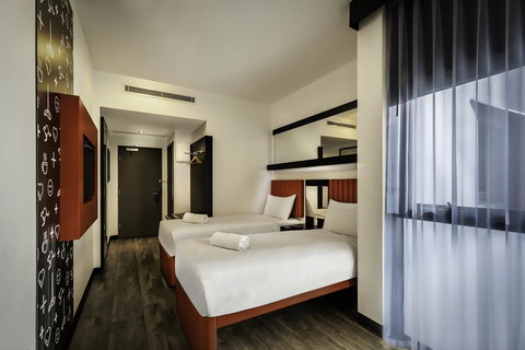 Essence Hotel Carlton - Accommodation Bookings 10