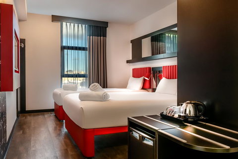 Essence Hotel Carlton - Accommodation Bookings 8