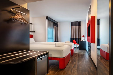 Essence Hotel Carlton - Accommodation Bookings 11