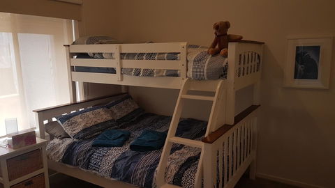 Island Escape - Accommodation Bookings 7