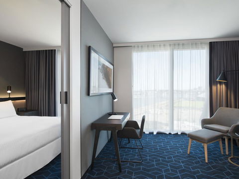 Vibe Hotel Melbourne Docklands - Accommodation Bookings 24