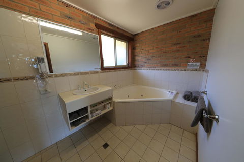 Quays Motel San Remo - Accommodation Bookings 15