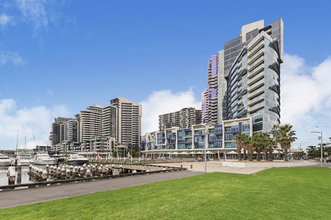 Docklands Private Collection - NEWQUAY - Accommodation Bookings 0
