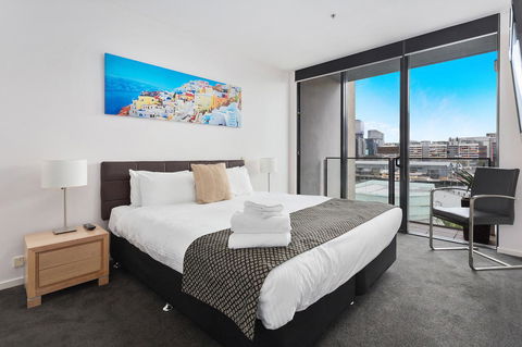 Docklands Private Collection - NEWQUAY - Accommodation Bookings 8