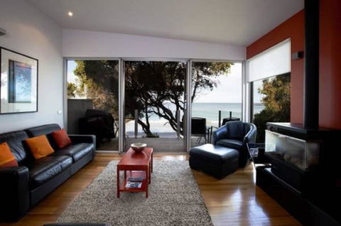 Battery Cove Beach Front Apartment - Accommodation Bookings 14