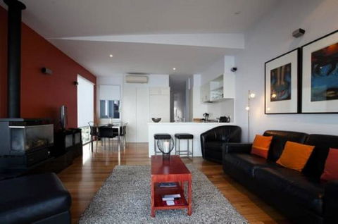 Battery Cove Beach Front Apartment - Accommodation Bookings 8