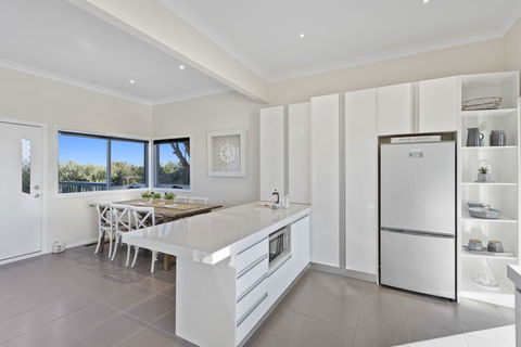 Beachside House - Accommodation Bookings 10