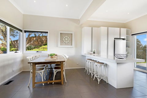 Beachside House - Accommodation Bookings 9