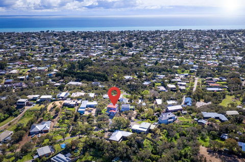 Beachside House - Accommodation Bookings 25