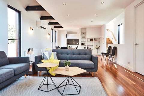 Richmond Â· 3 Level Architecturally Designed Richmond House - Accommodation Bookings 0