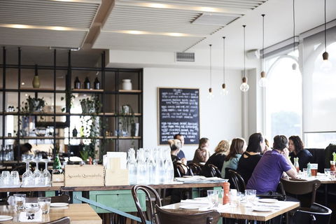 Plough Hotel - Accommodation Bookings 16
