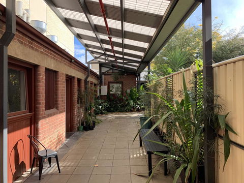 CROWN CENTRAL BUSINESS DISTRICT MOTEL - NO UNDER 18s - Accommodation Bookings 3