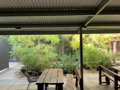 CROWN CENTRAL BUSINESS DISTRICT MOTEL - NO UNDER 18s - Accommodation Bookings 1