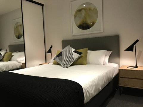 The Eminence Apartments By CLLIX - Accommodation Bookings 15