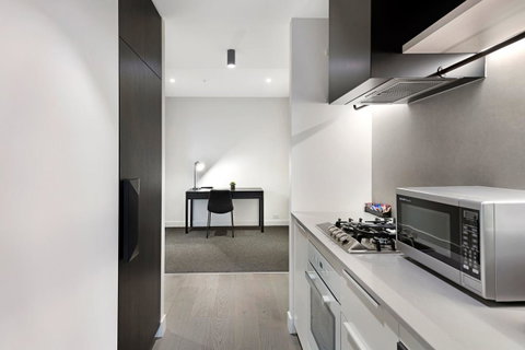 The Eminence Apartments By CLLIX - Accommodation Bookings 12
