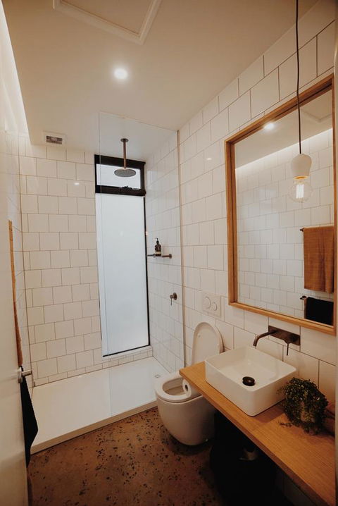 THE WAREHOUSE APARTMENTS - Accommodation Bookings 18
