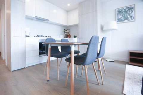 Box Hill 2 Bedroom Apt (La Maison) 02 - Accommodation Bookings 1