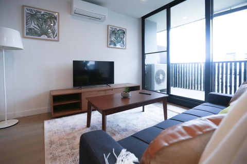 Box Hill 2 Bedroom Apt (La Maison) 02 - Accommodation Bookings 2
