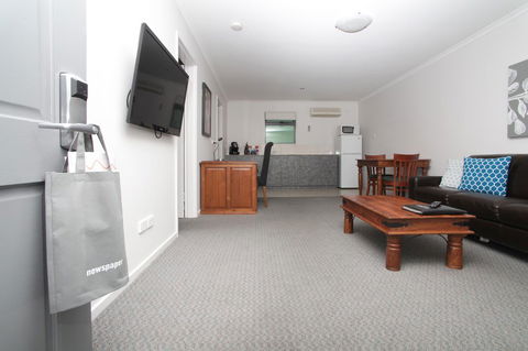 Quality Inn & Suites The Menzies - Accommodation Bookings 40