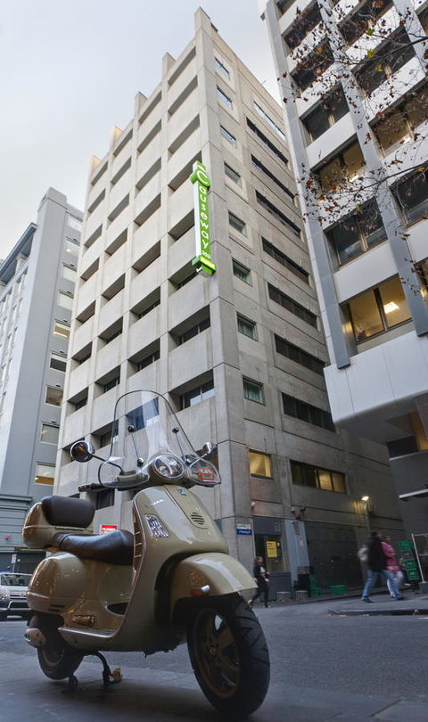Causeway 353 Hotel - Accommodation Bookings 3