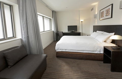 Causeway 353 Hotel - Accommodation Bookings 25