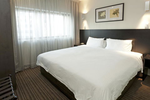 Causeway 353 Hotel - Accommodation Bookings 31