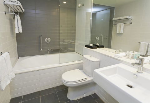 Causeway 353 Hotel - Accommodation Bookings 28
