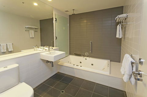 Causeway 353 Hotel - Accommodation Bookings 35