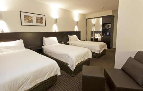 Causeway 353 Hotel - Accommodation Bookings 21