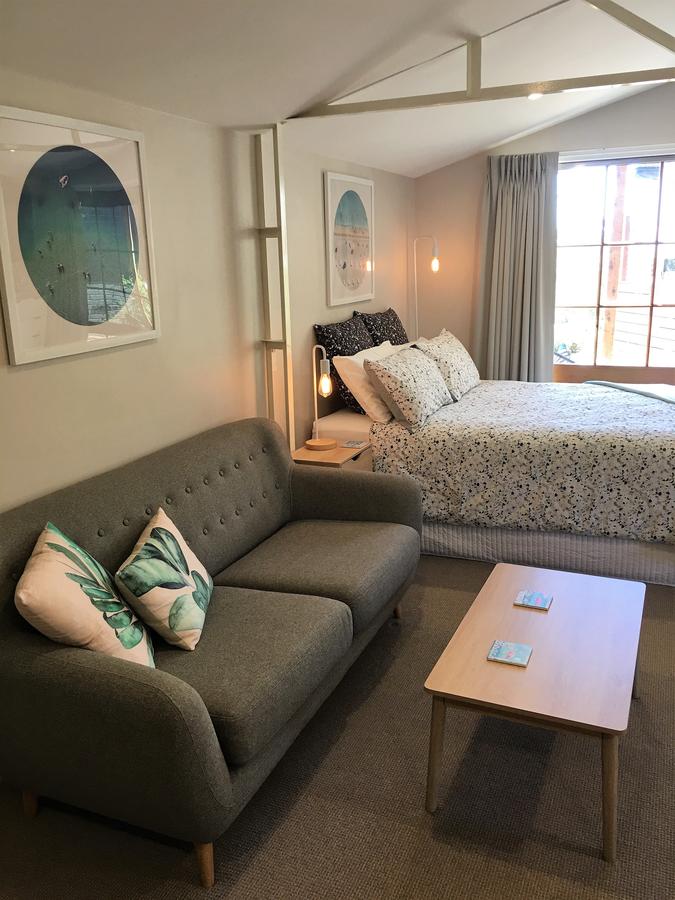  Accommodation Bookings