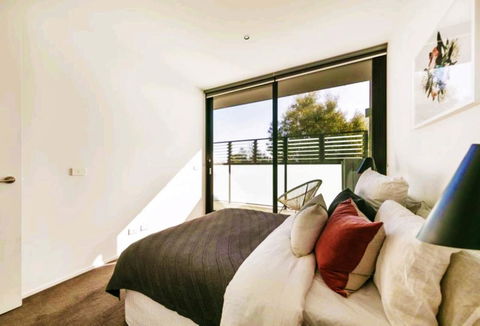 Apartments In Richmond Church St Near MCG - Accommodation Bookings 15