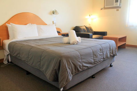 St Georges Motor Inn - Accommodation Bookings 7