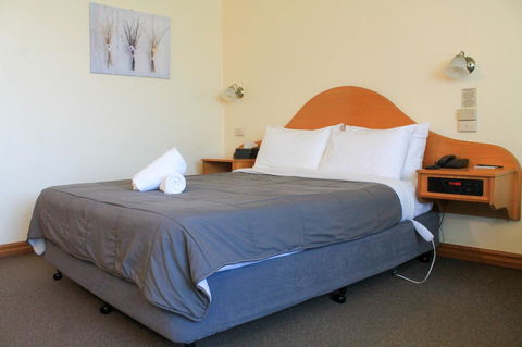 St Georges Motor Inn - Accommodation Bookings 8