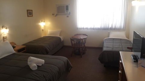 St Georges Motor Inn - Accommodation Bookings 19