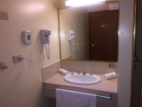 St Georges Motor Inn - Accommodation Bookings 18